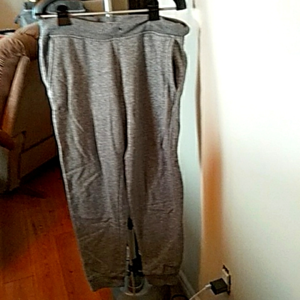 10/$10 Old Navy Grey Joggers M